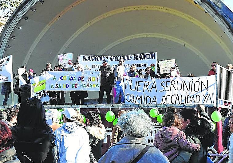 Las concentraciones por el servicio de comedores escolares se han repetido en las últimas semanas y el domingo se protagonizó una en Logroño.