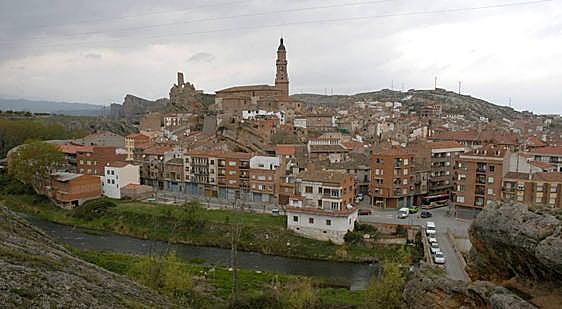 Dos mujeres resultan heridas al chocar su coche con un jabalí y luego con otro turismo en Autol