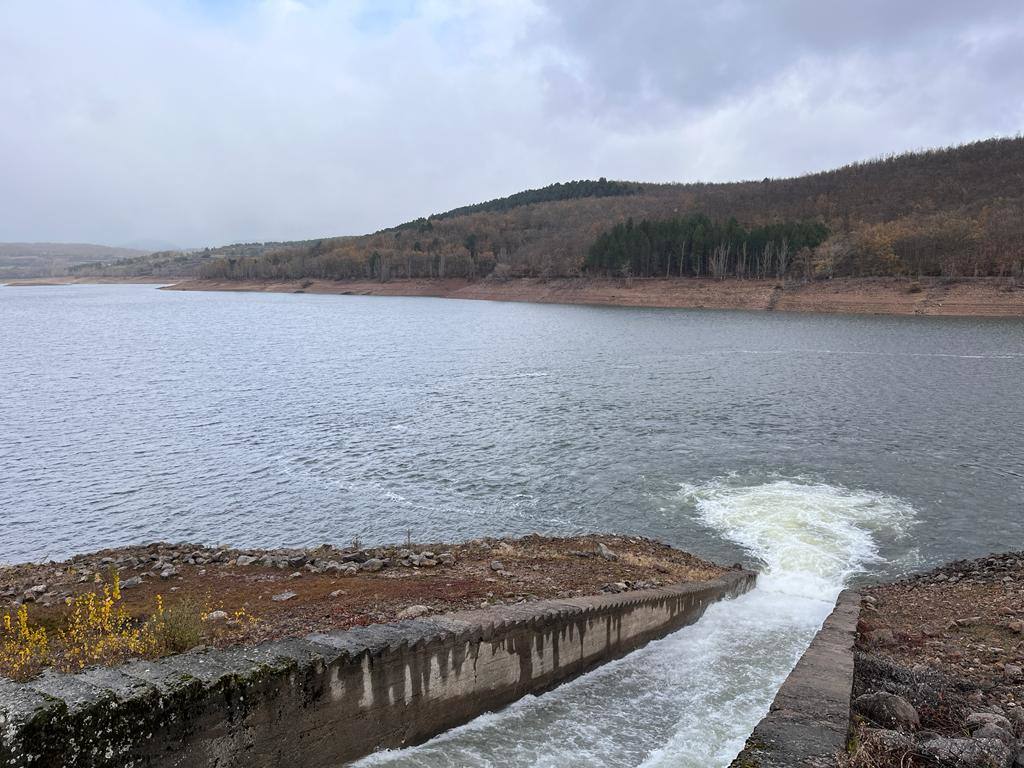 El pantano González Lacasa y la presa de Enciso, en imágenes