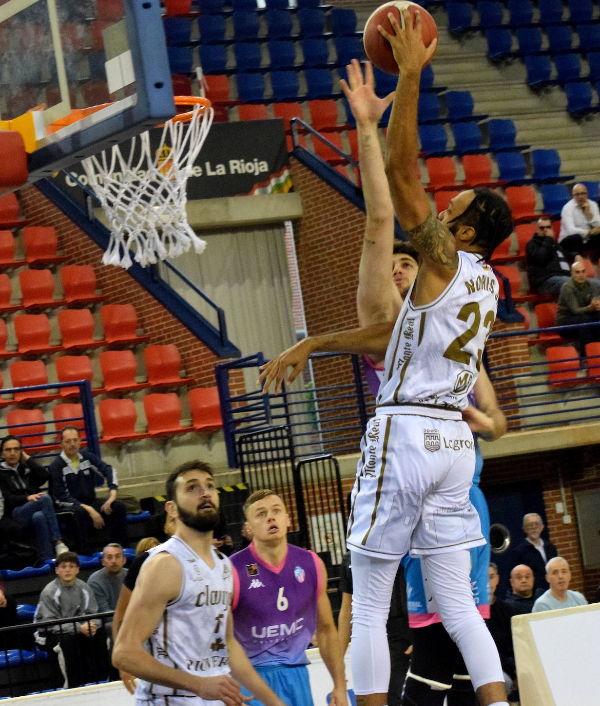 El Clavijo pierde ante el Valladolid