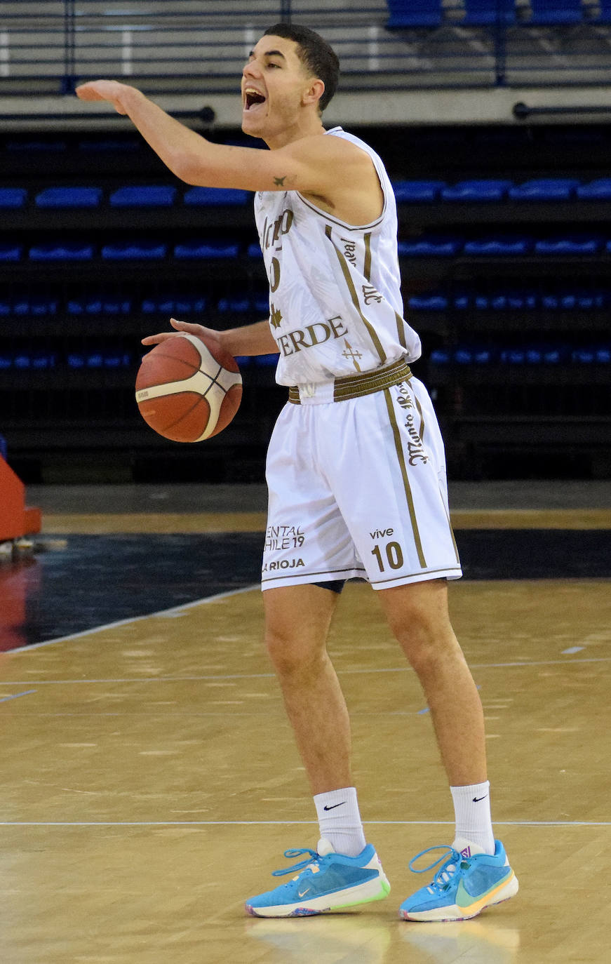 El Clavijo pierde ante el Valladolid