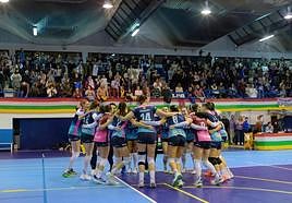 ElOcisa Haro celebrando su clasificación para la Copa tras el último encuentro, ante Cajasol.