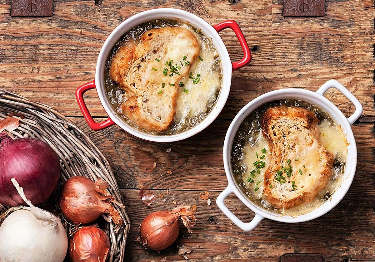 El caldo ancestral que popularizó Luis XIV