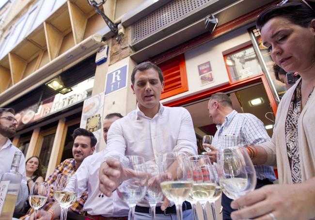 Brindis al líder. Visita de Albert Rivera a La Rioja en junio de 2016.