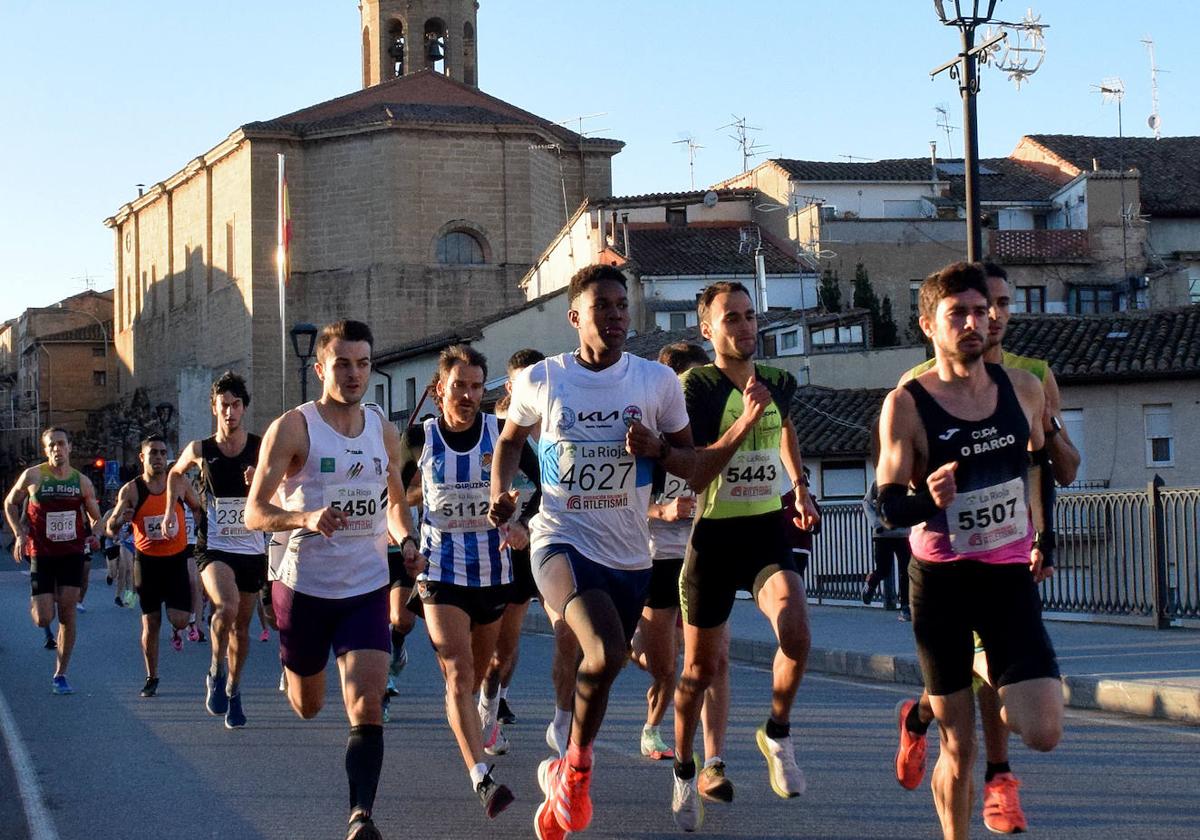 Las imágenes de la carrera popular Virgen de la Esperanza disputada en Cenicero