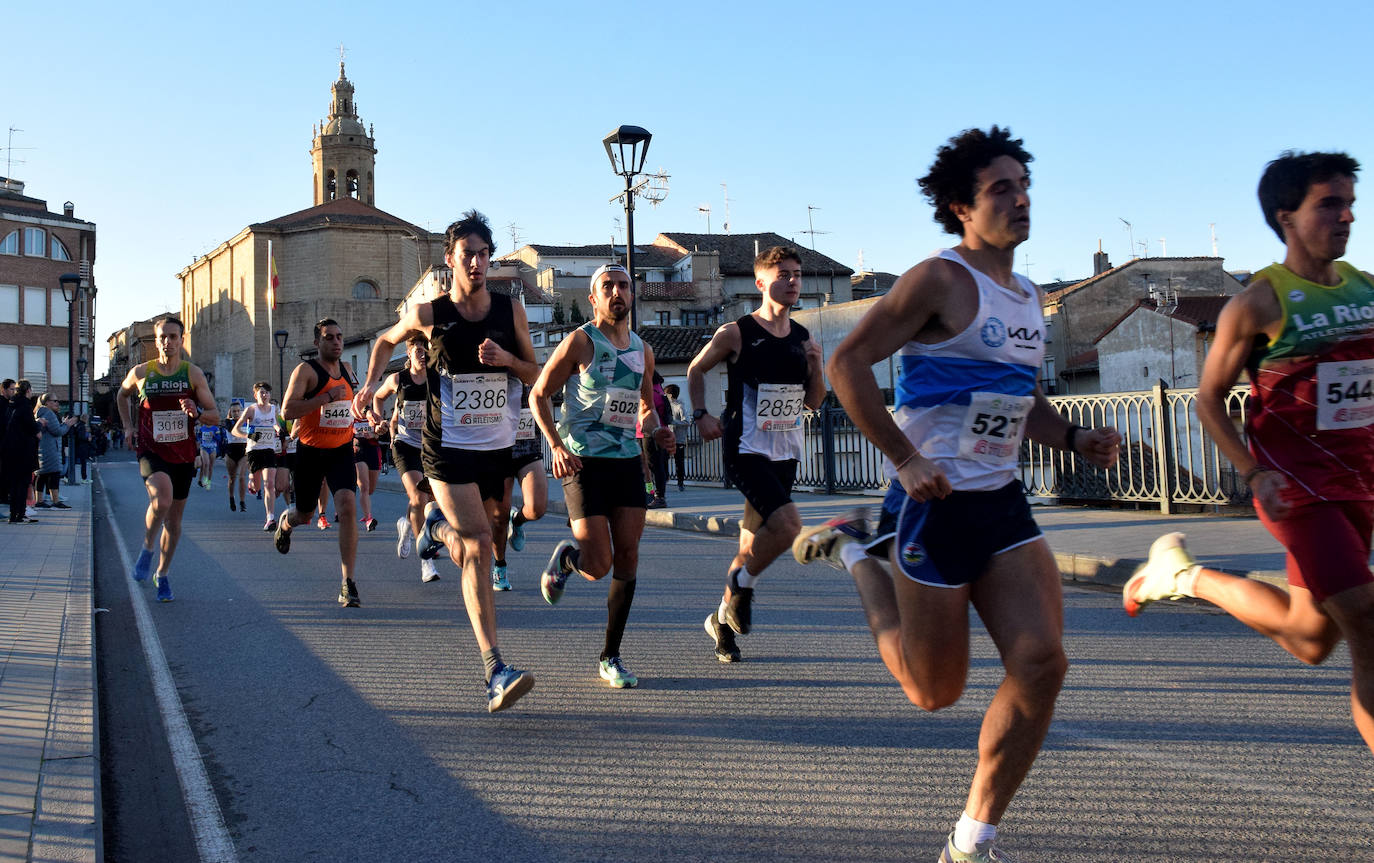 Las imágenes de la carrera popular Virgen de la Esperanza disputada en Cenicero