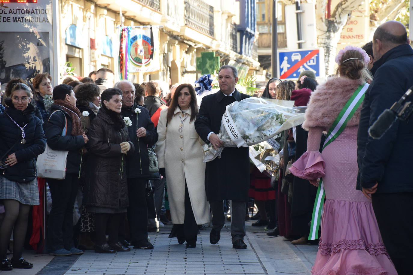 Ofrenda de flores a la Virgen de la Esperanza