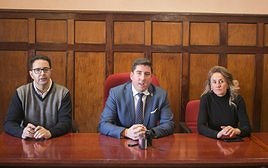 Pedro Abeytua, Raúl Riaño y Adelaida Alútiz presentaron la campaña.