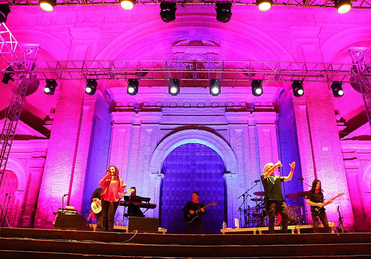 Camela, durante su actuación en Alfaro en agosto del 2022.