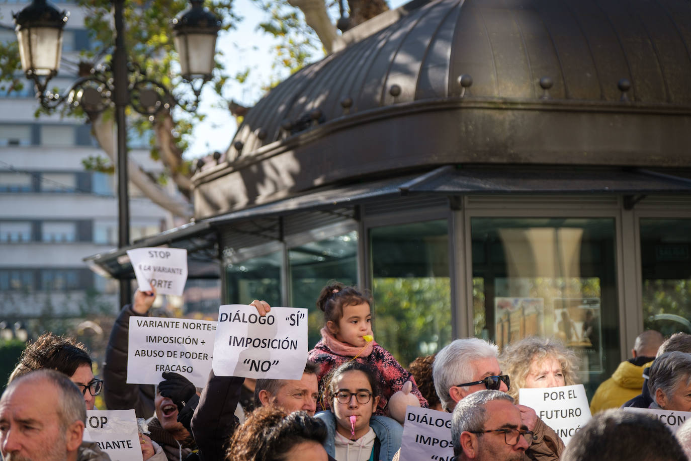 Cuatrocientos rinconeros rechazan la variante norte en El Espolón logroñés