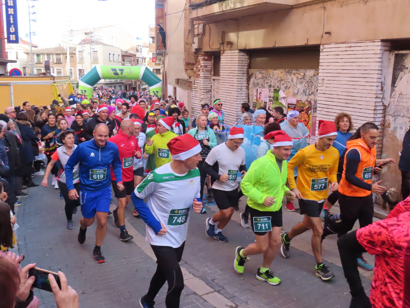 Fotos: Todas las fotos de la San Silvestre alfareña