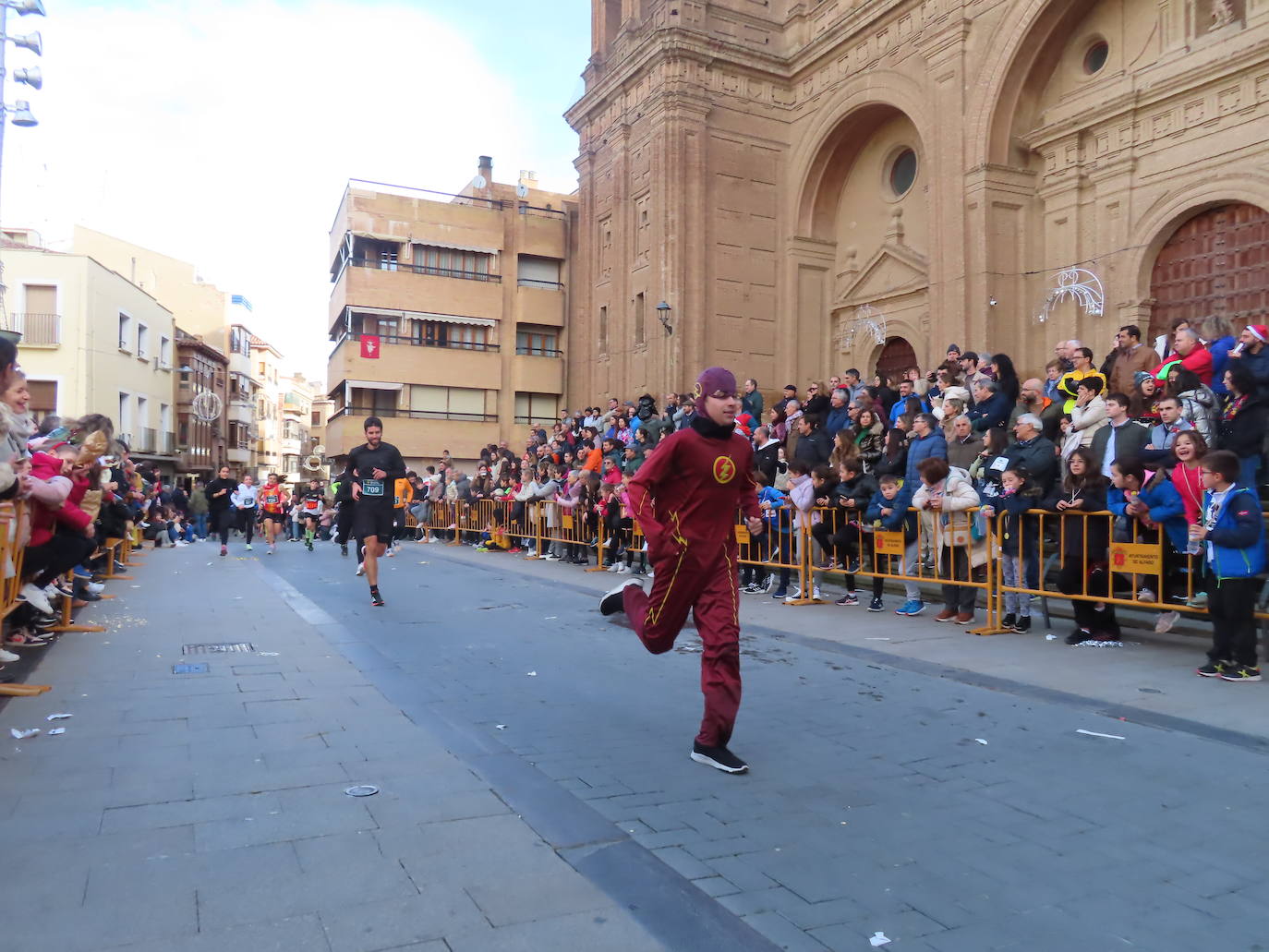 Fotos: Todas las fotos de la San Silvestre alfareña