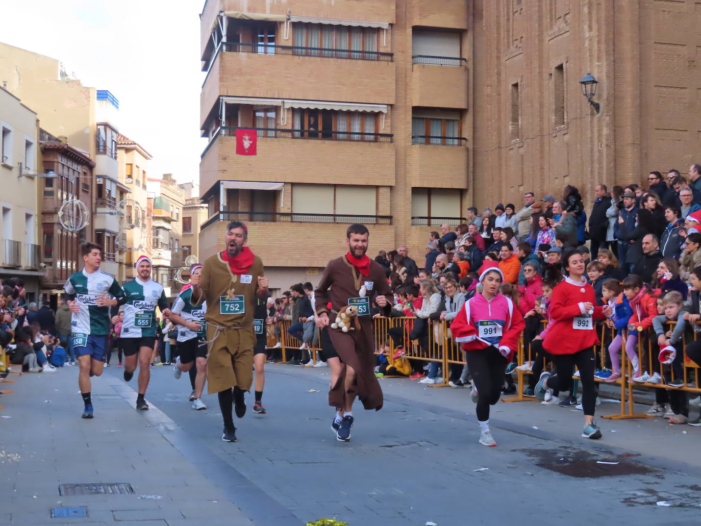 Fotos: Todas las fotos de la San Silvestre alfareña