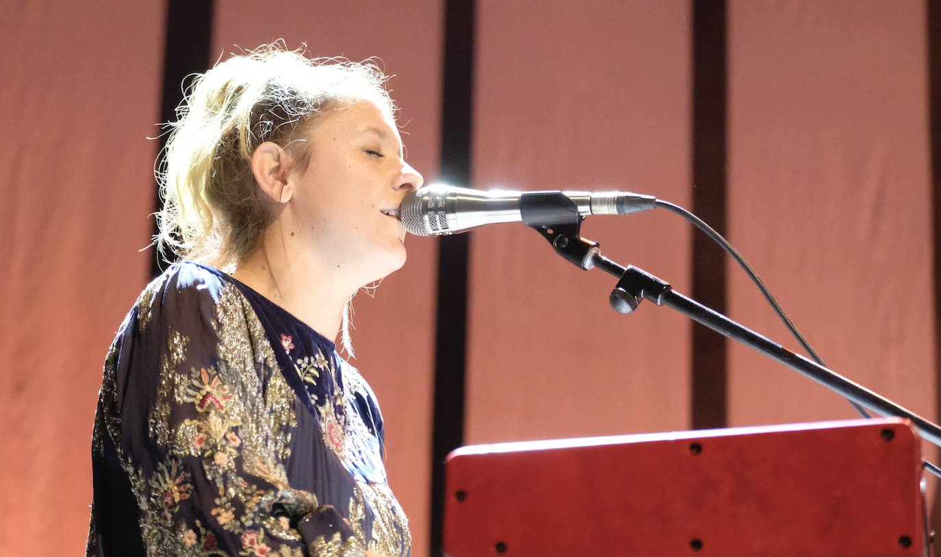 Fotos: Riojafórum abre Actual con Morgan