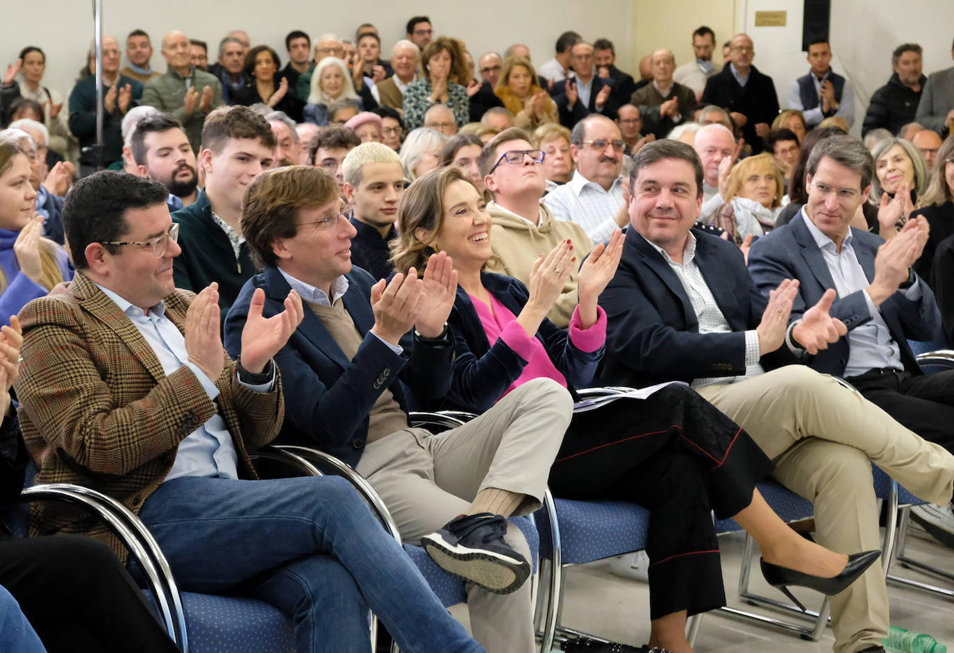 Fotos: Almeida y Gamarra acompañan a Conrado Escobar en su presentación como candidato a la Alcaldía de Logroño