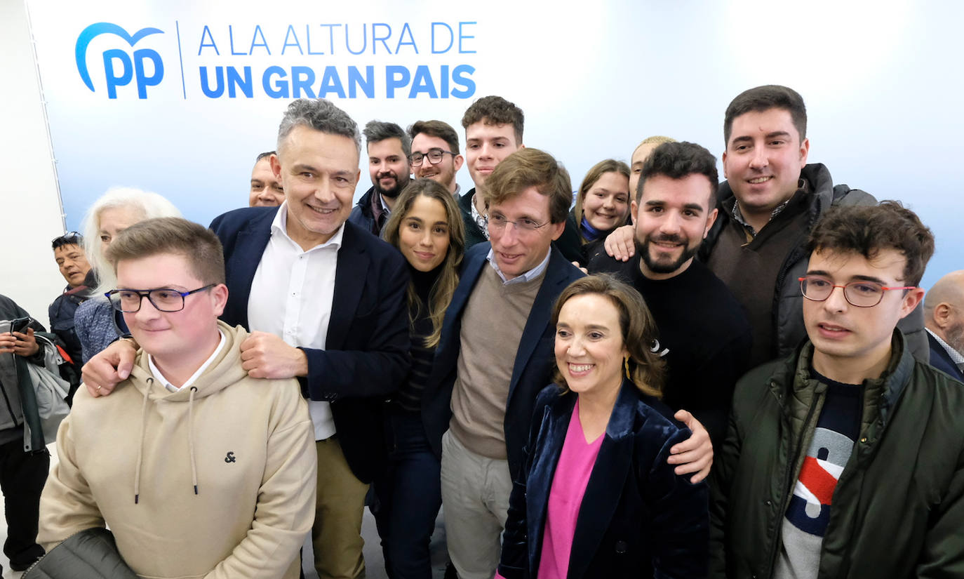 Fotos: Almeida y Gamarra acompañan a Conrado Escobar en su presentación como candidato a la Alcaldía de Logroño