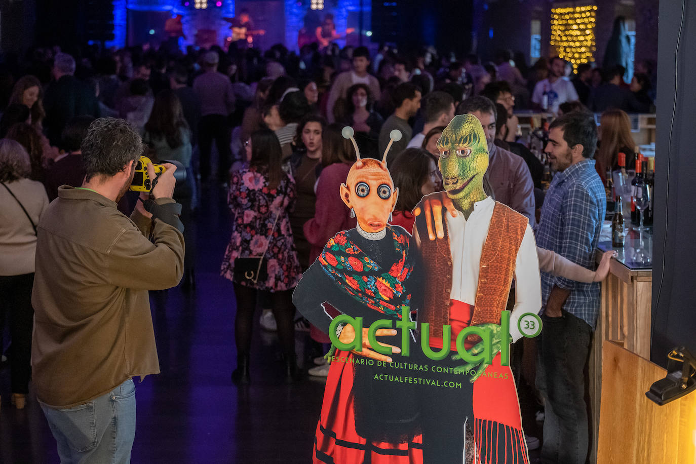 Fotos: Compro Oro y Montalbo actúan en las Franco Españolas