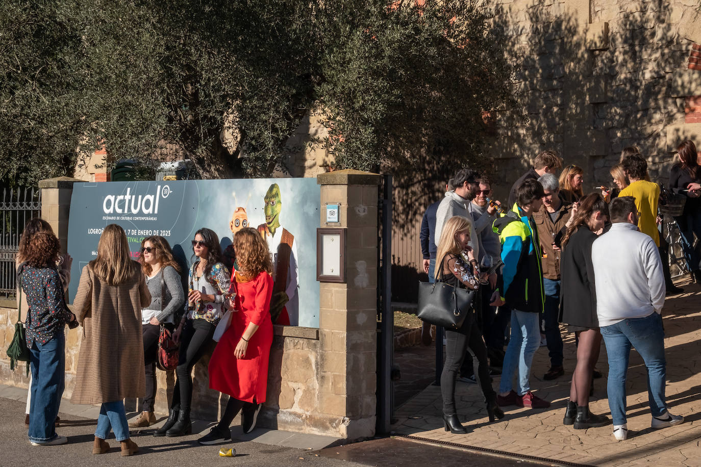 Fotos: Compro Oro y Montalbo actúan en las Franco Españolas