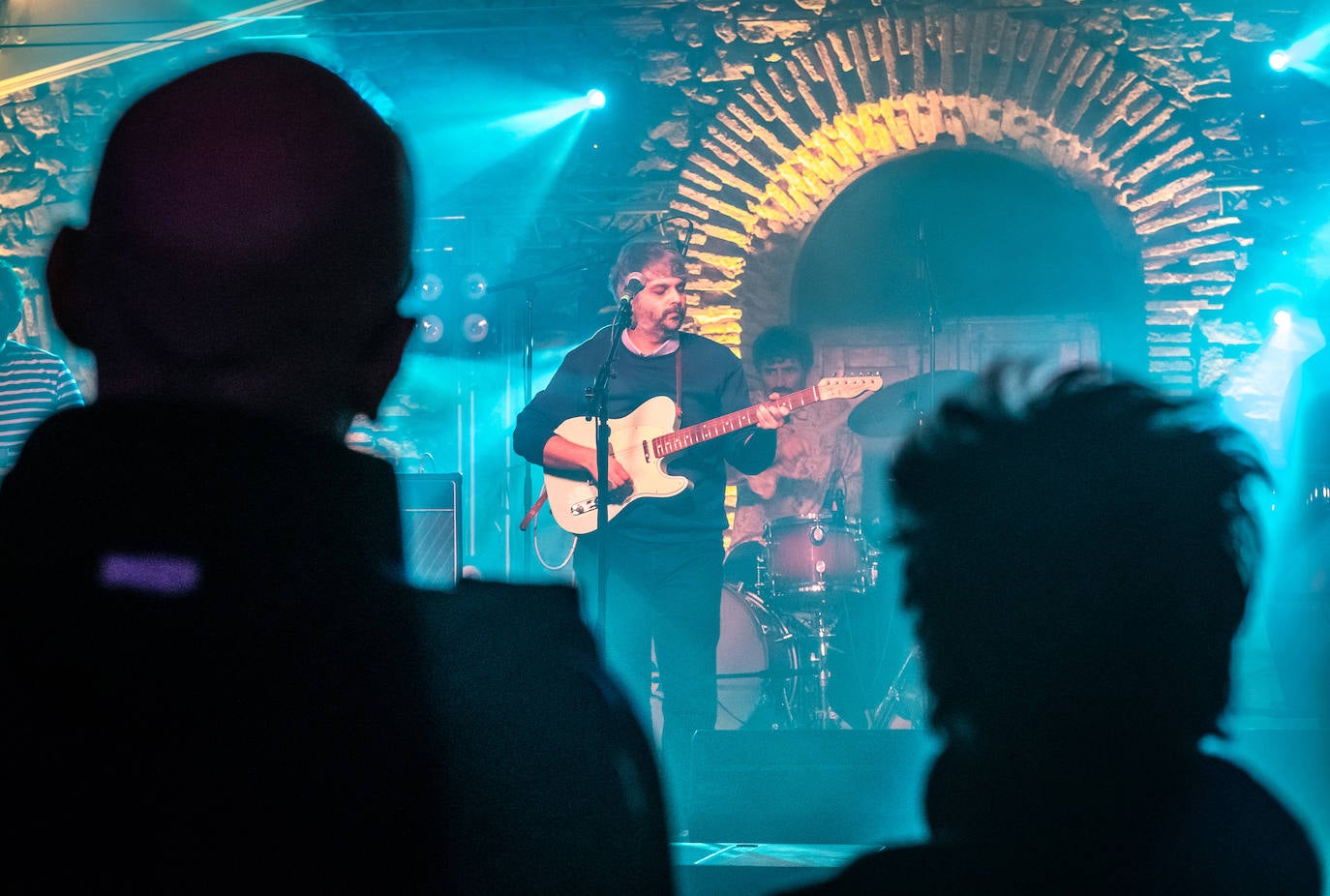 Fotos: Compro Oro y Montalbo actúan en las Franco Españolas