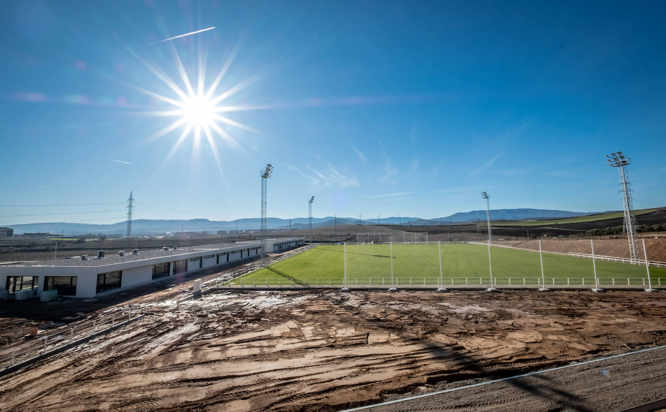 Fotos: Félix Revuelta visita las obras de la ciudad deportiva