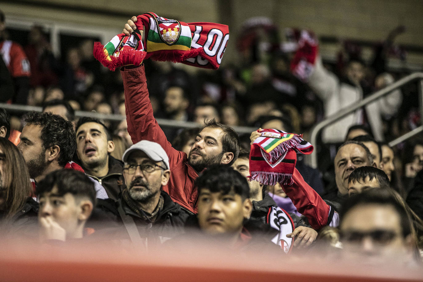 Fotos: El partido de Copa en Las Gaunas se vivió con emoción