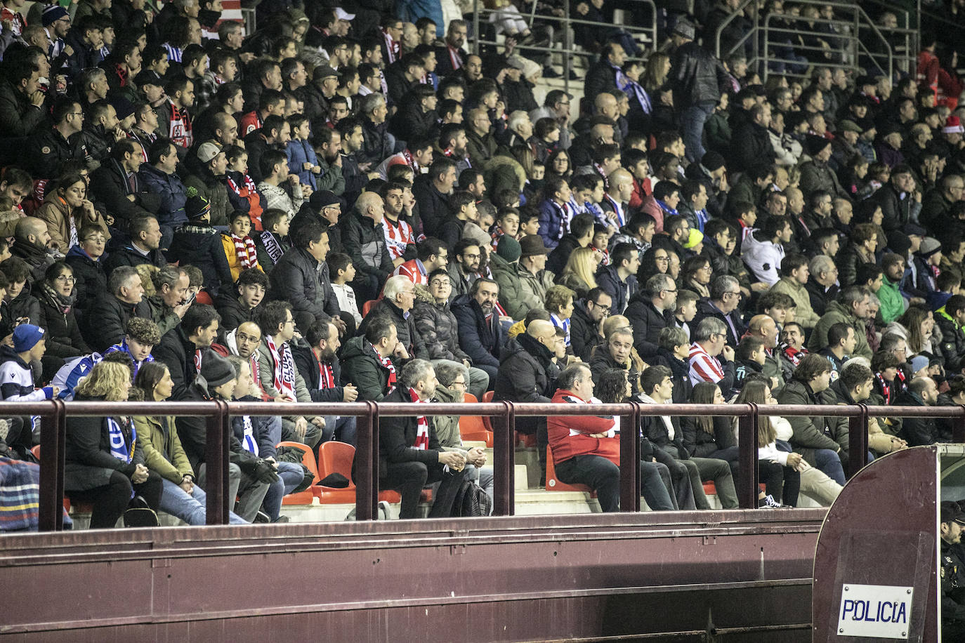 Fotos: El partido de Copa en Las Gaunas se vivió con emoción