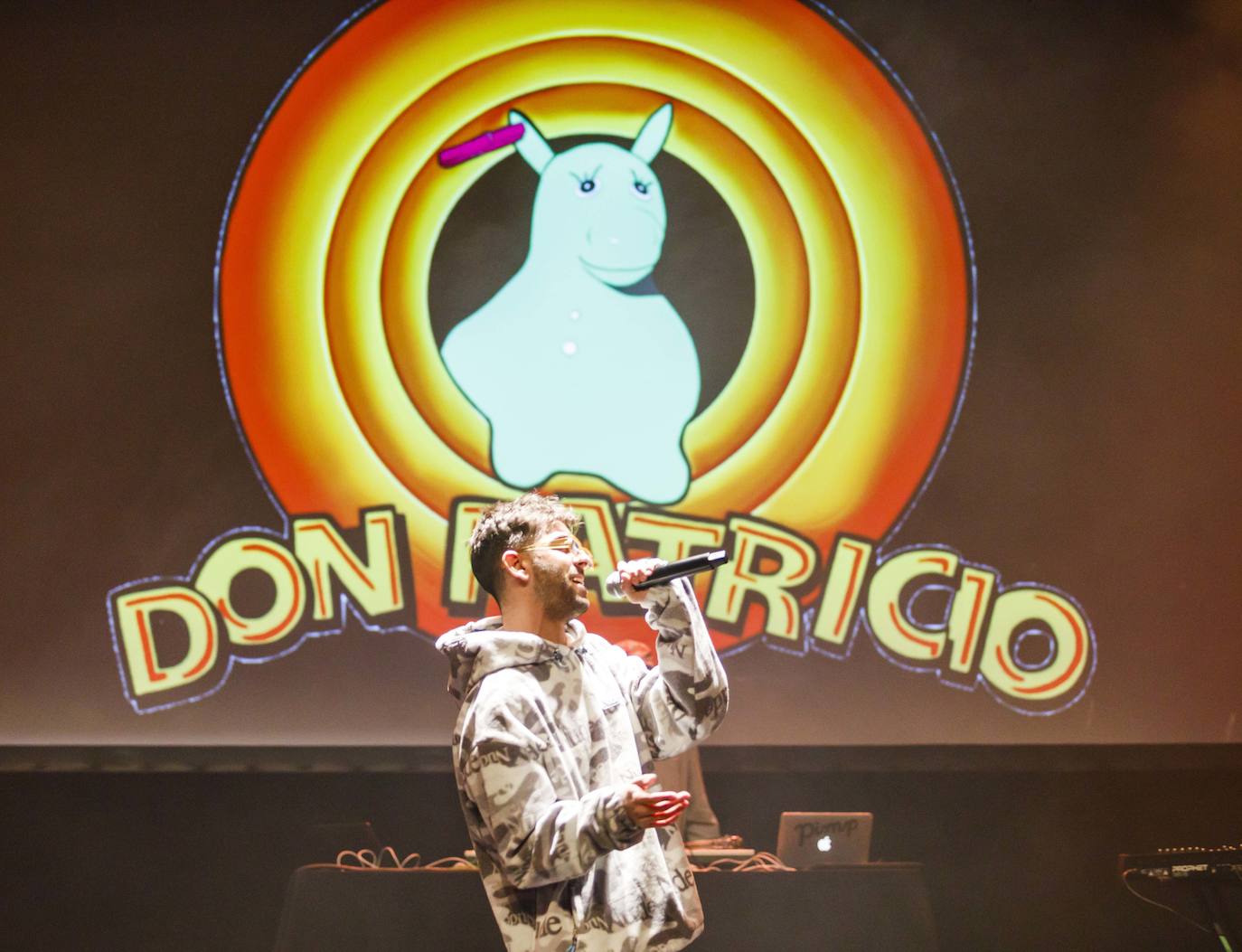 Fotos: Don Patricio prestigia el trap con un directo muy divertido y bailable