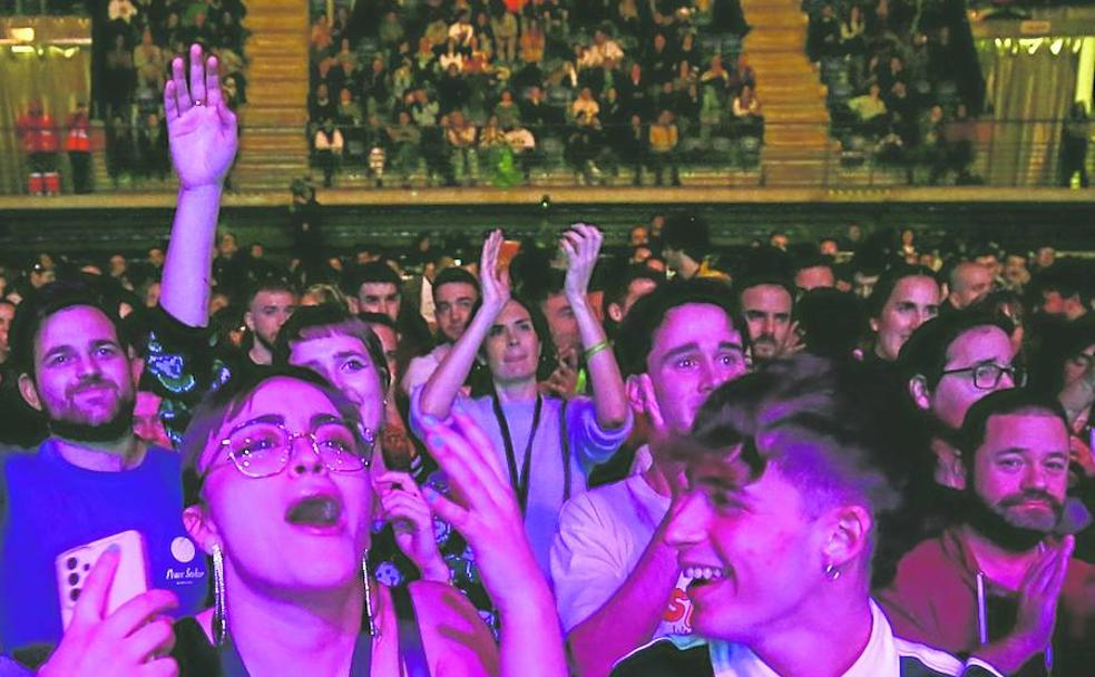 Actual volvió anoche al Palacio de los Deportes, rebautizado como Espacio UNIR. 