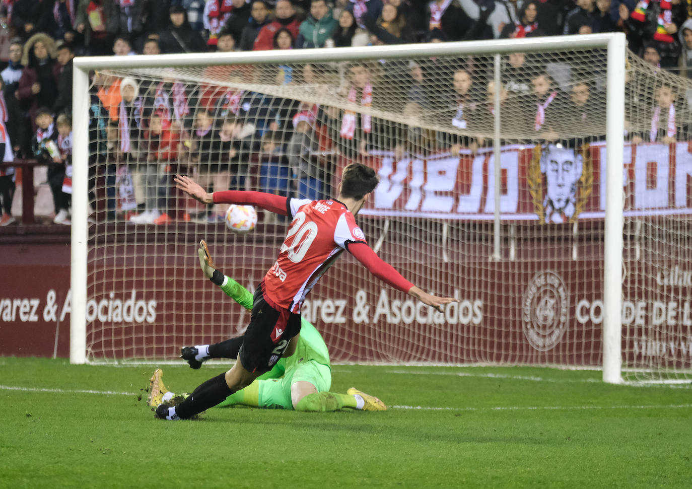 Fotos: Las imágenes del UDL-Barcelona B