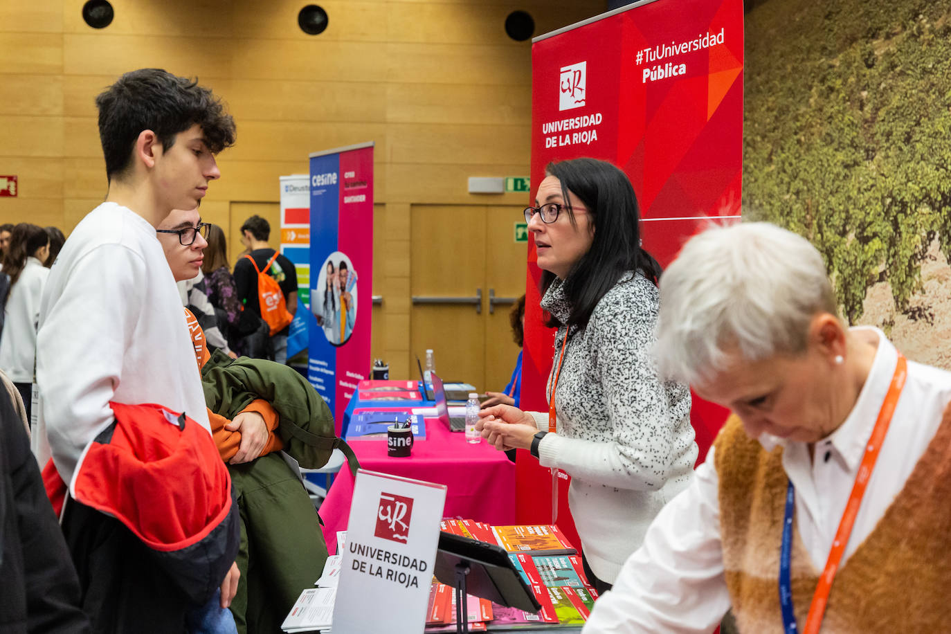 Fotos: Feria de universidades en Riojafórum