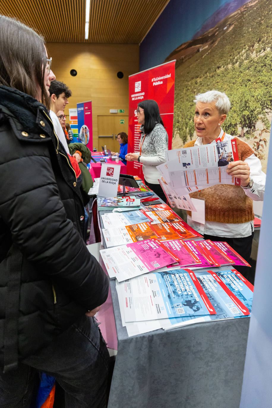 Fotos: Feria de universidades en Riojafórum