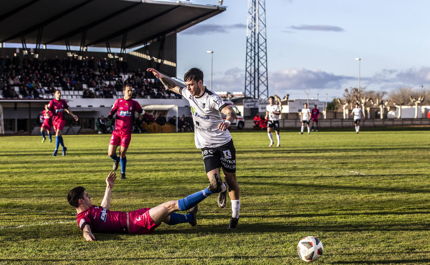 Fotos: El derbi de Segunda Federación: Alfaro-Arnedo