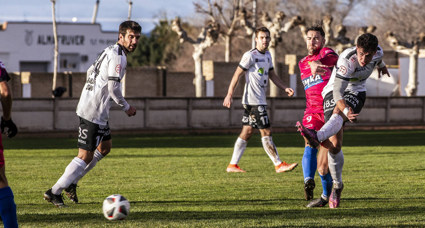 Fotos: El derbi de Segunda Federación: Alfaro-Arnedo