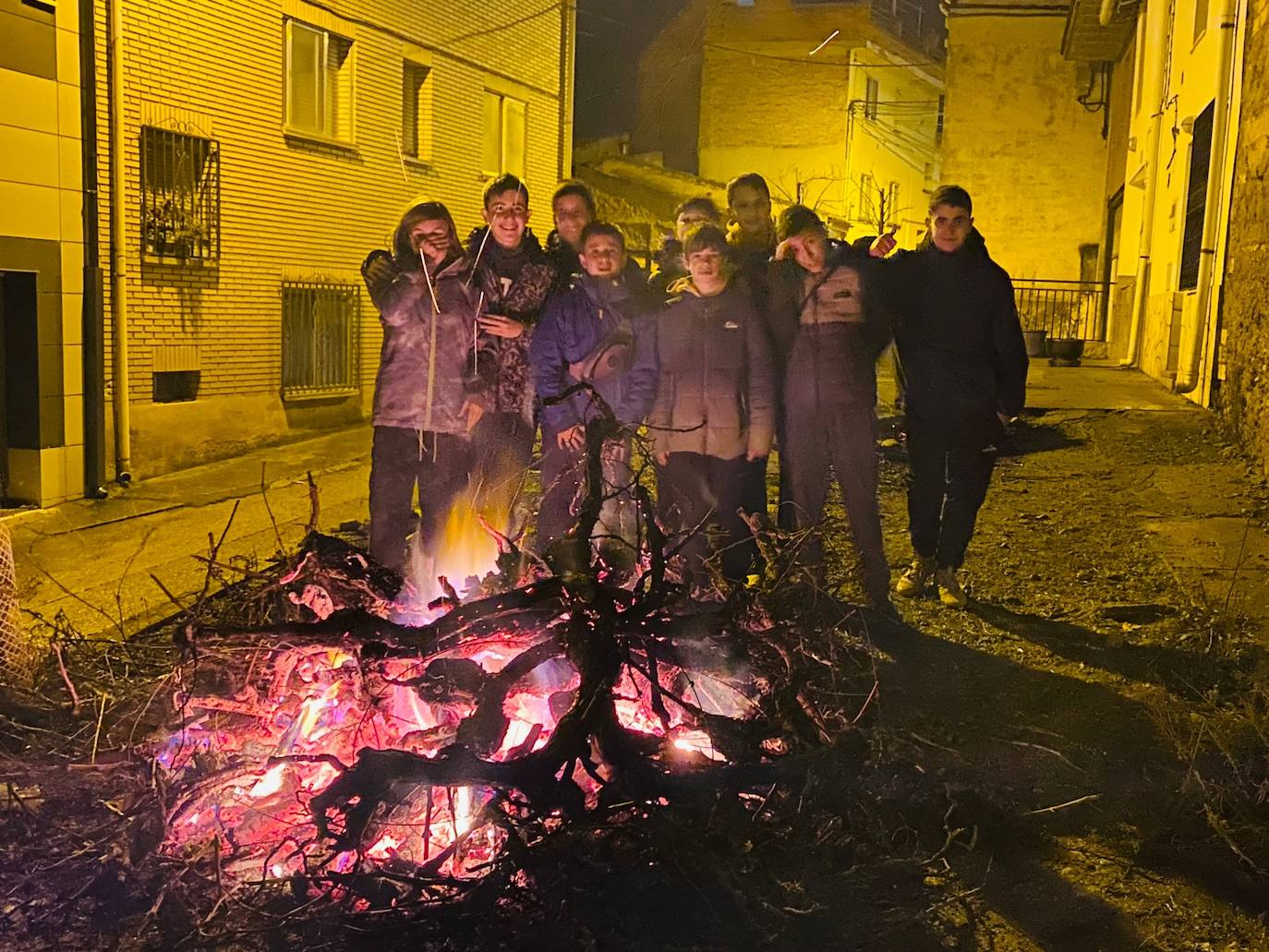 Márchara anoche en la calle San Cristóbal de Villamediana.