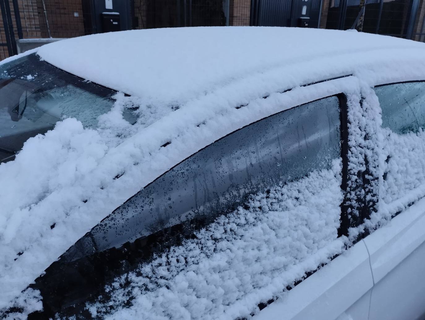 Fotos: La nieve y el hielo llegan a La Rioja