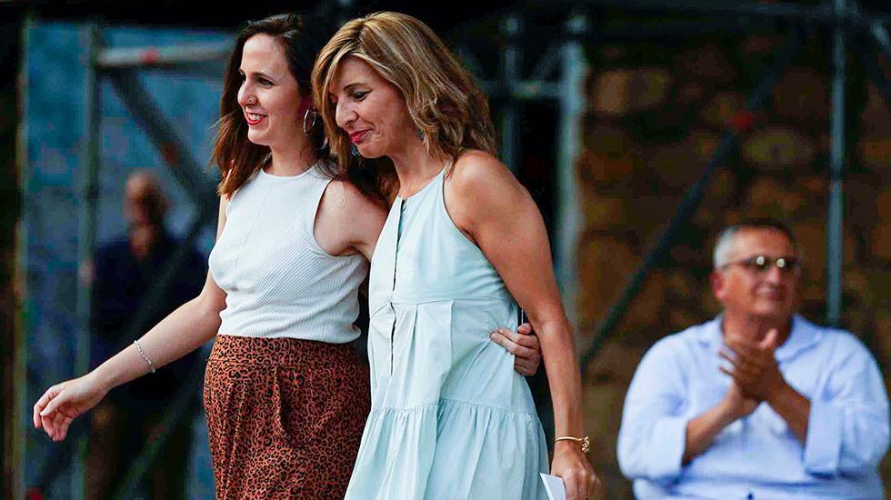 Ione Belarra y Yolanda Díaz en un mitin de la campaña para las andaluzas de 2022.