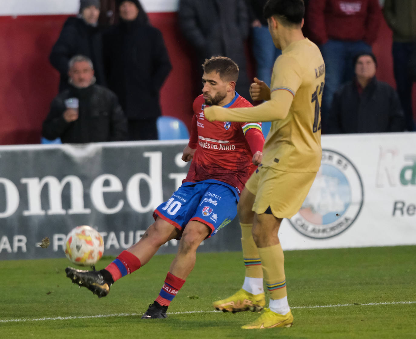 Fotos: El Calahorra cae ante el Barcelona B