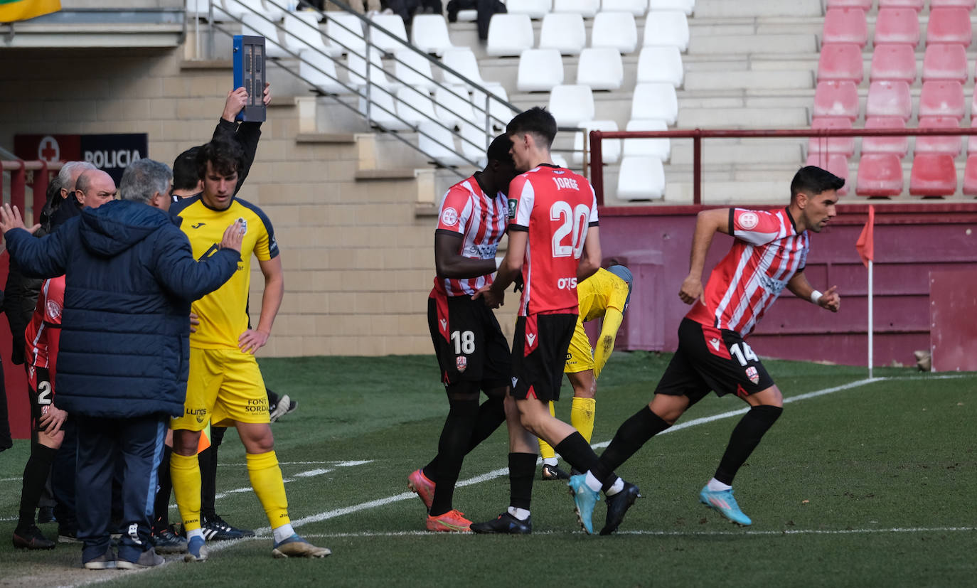 Fotos: La UD Logroñés se queda sin ganar ante el Atlético Baleares