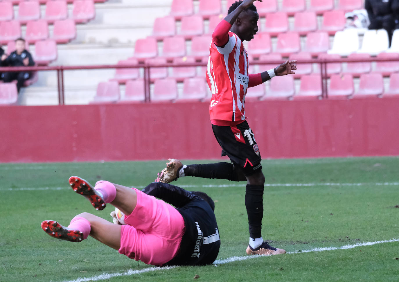 Fotos: La UD Logroñés se queda sin ganar ante el Atlético Baleares