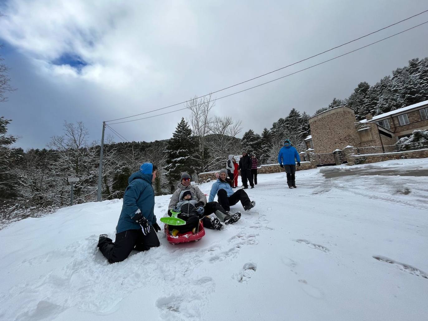 Fotos: Nieve en Ortigosa y El Rasillo