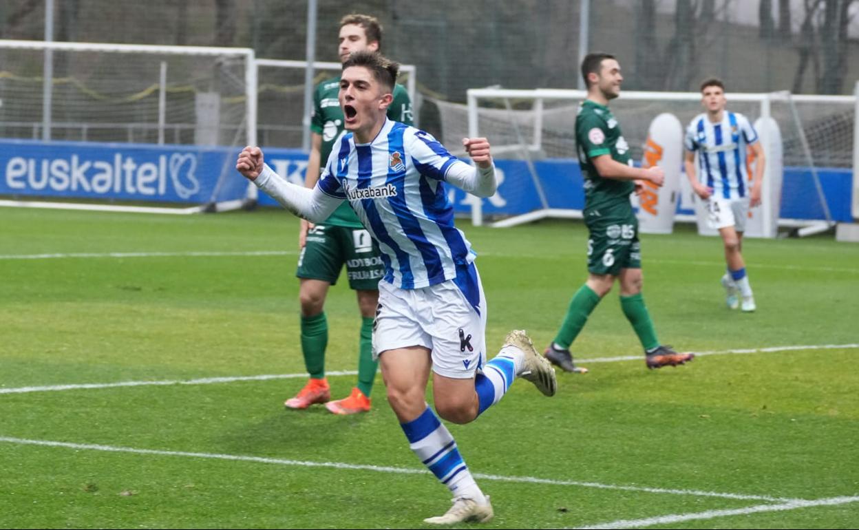 La Real Sociedad C celebra uno de los goles. 