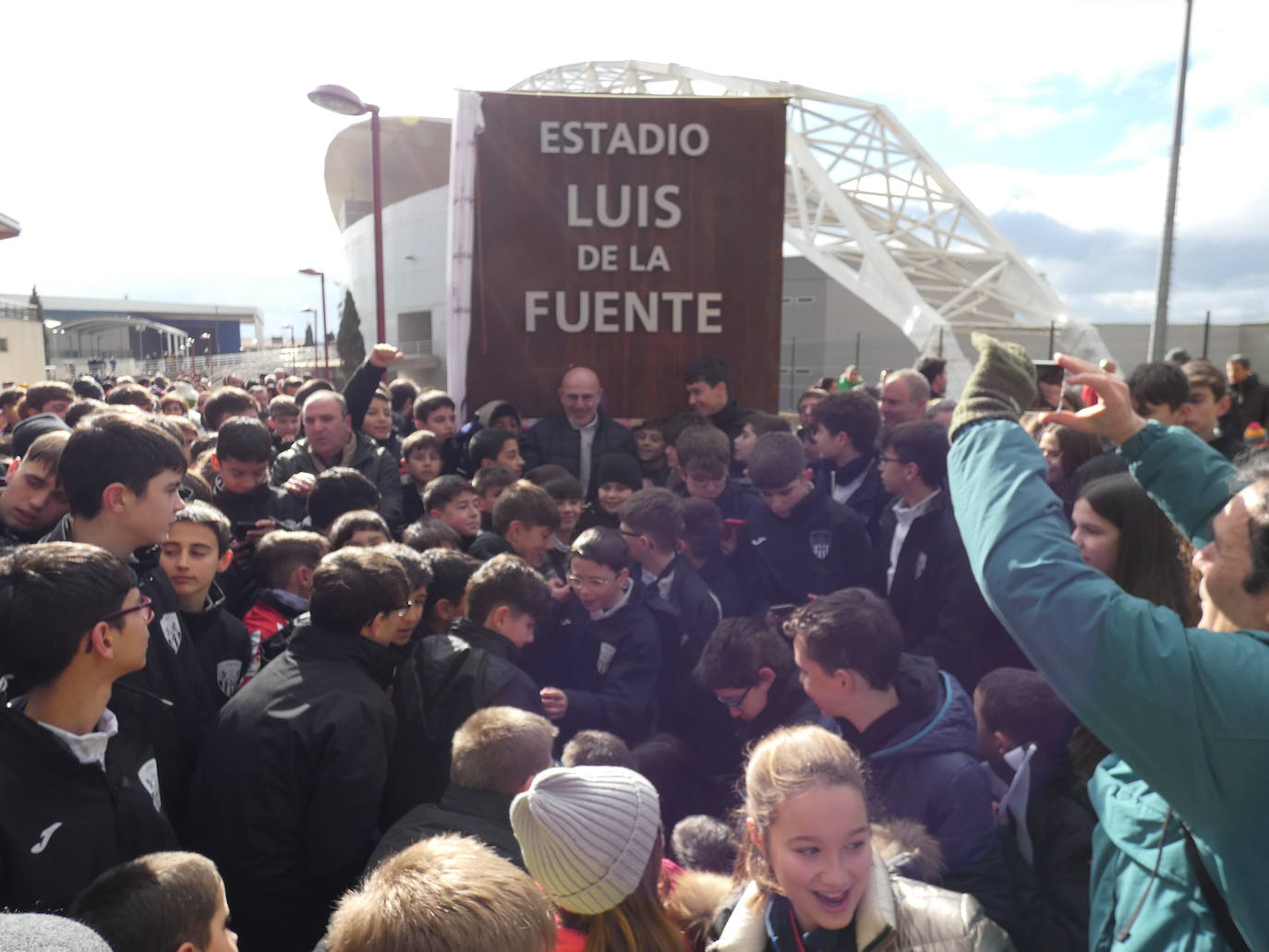 Fotos: Haro rinde un especial homenaje a su jarrero ilustre, otorgándole su nombre al campo municipal