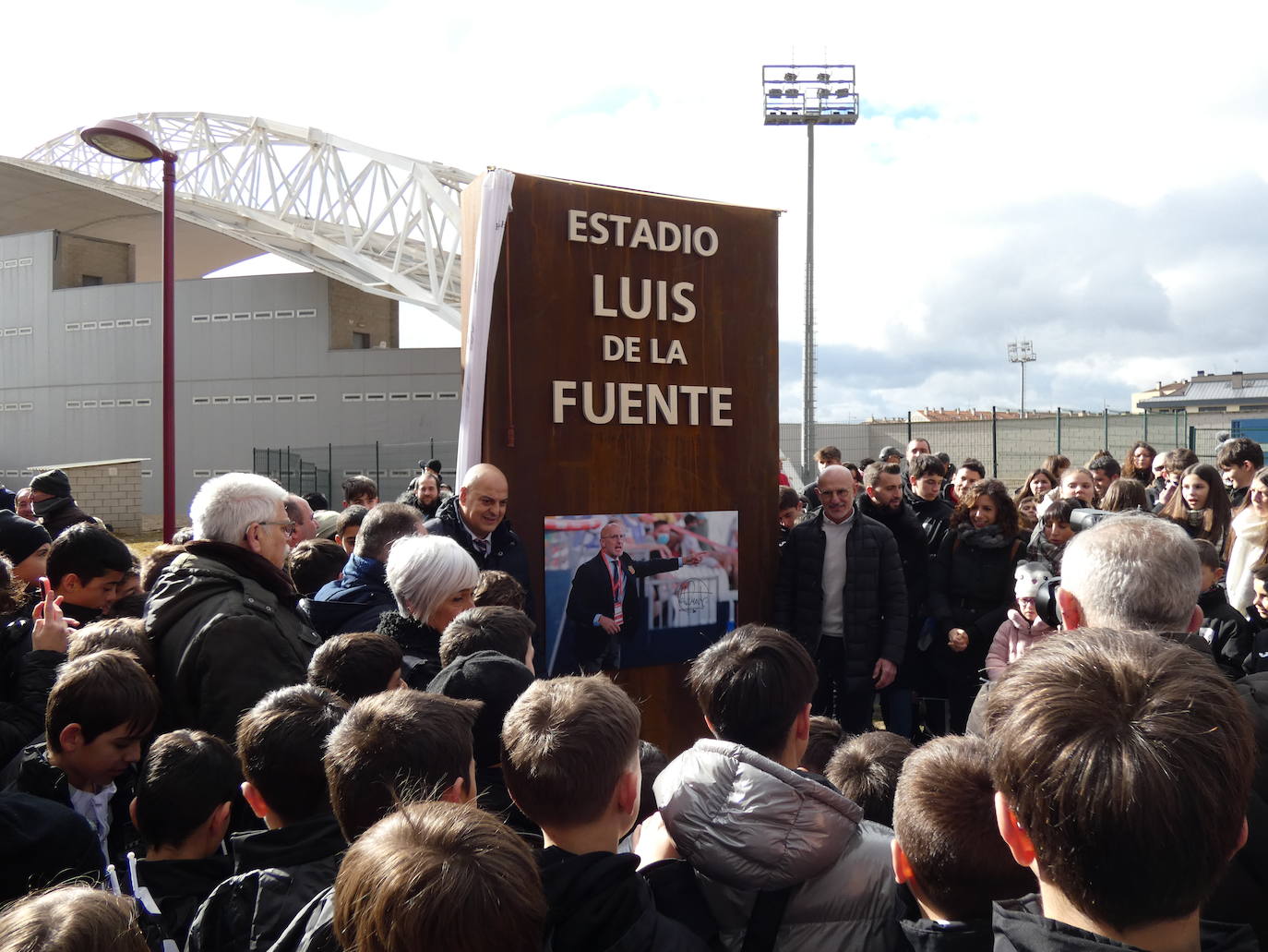 Fotos: Haro rinde un especial homenaje a su jarrero ilustre, otorgándole su nombre al campo municipal