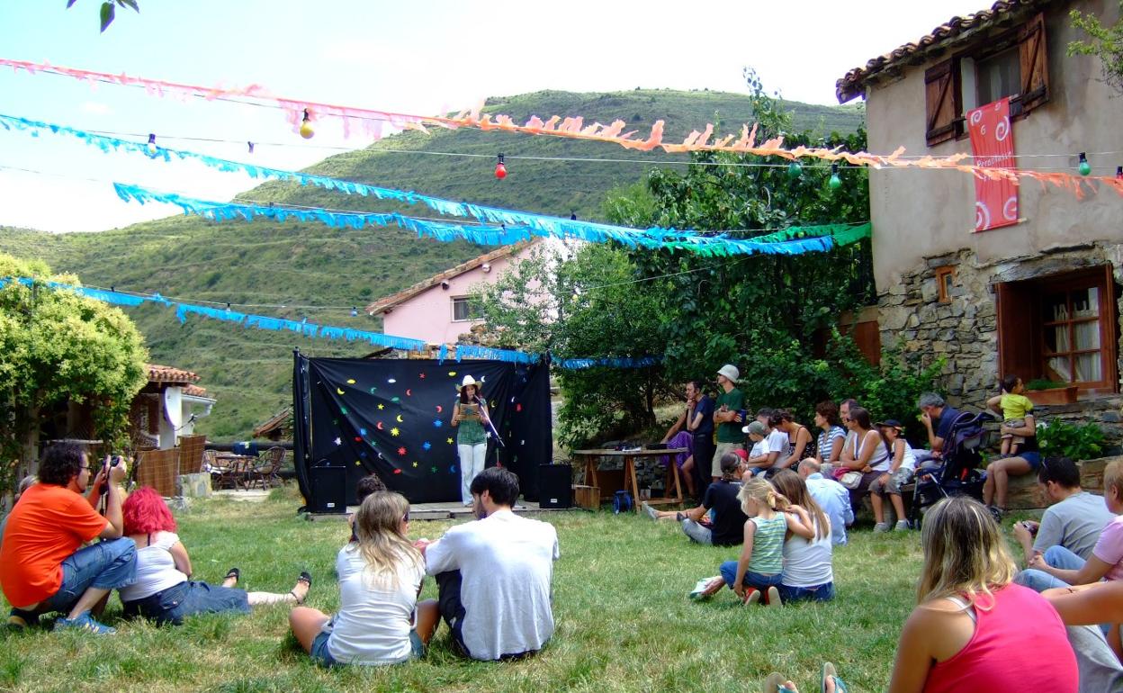 Imagen de archivo de la era de Peroblasco en una de las actividades de la Fiesta del Humo. 