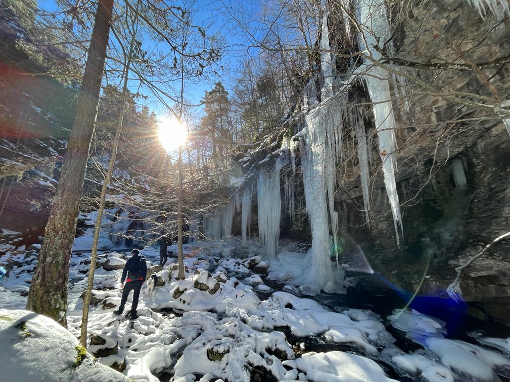 Fotos: Las bellas estampas que dejan el hielo y la nieve en Puente Ra