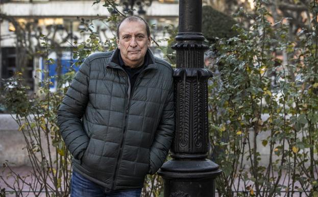 Héctor Mario Álvarez padece cáncer de riñón, pulmón y estómago.