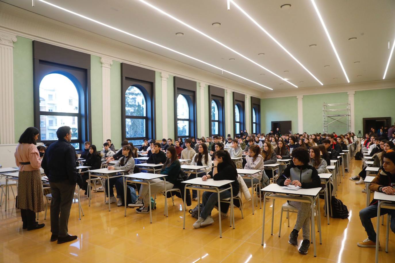 Fotos: El Sagasta recobra la vida: estudiantes y docentes estrenan el nuevo instituto