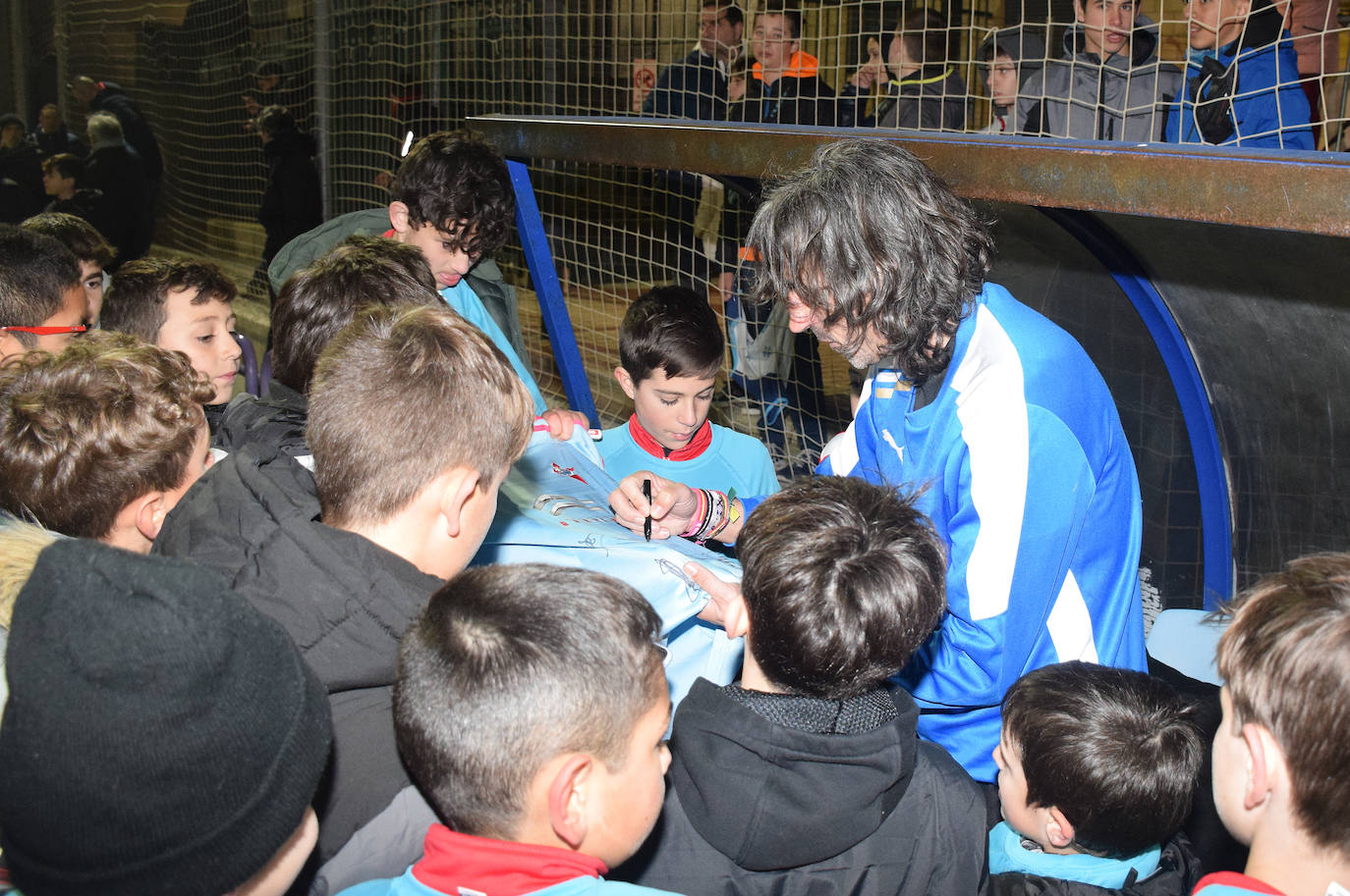 Fotos: El partido benéfico entre veteranos del Real Madrid y el Logroñés en Villamediana