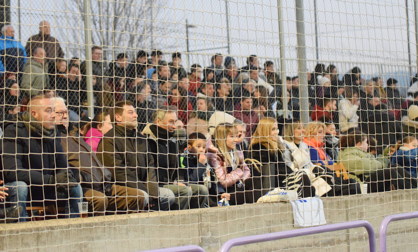 Fotos: El partido benéfico entre veteranos del Real Madrid y el Logroñés en Villamediana