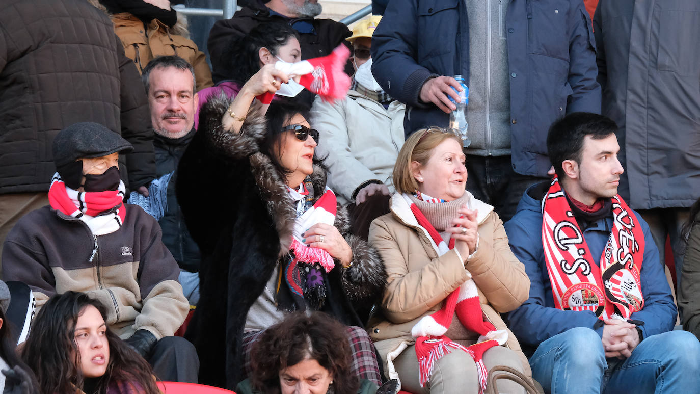 Fotos: El ambiente en la grada de Las Gaunas en el derbi SDL-UDL